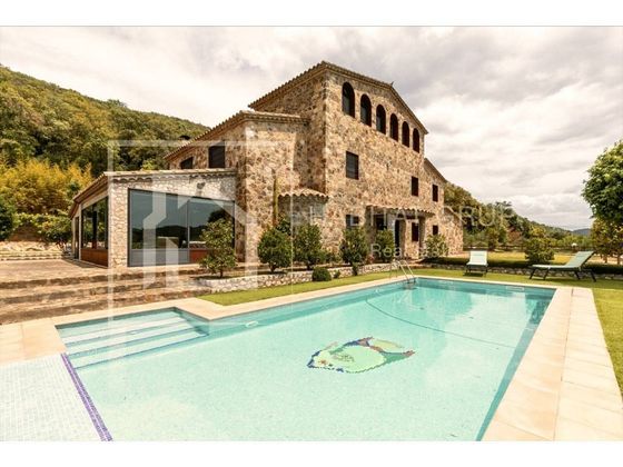 Foto 2 de Casa en venta en Sant Julia del Llor i Bonmati de 6 habitaciones con terraza y piscina