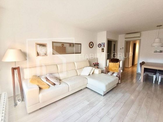 Foto 1 de Pis en venda a Eixample Nord – La Devesa de 4 habitacions amb aire acondicionat i calefacció
