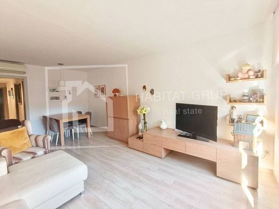 Foto 2 de Pis en venda a Eixample Nord – La Devesa de 4 habitacions amb aire acondicionat i calefacció