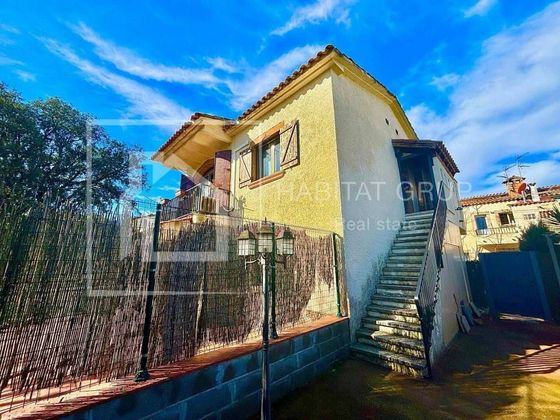 Foto 1 de Piso en venta en Golf Costa Brava - Bufaganyes de 2 habitaciones con garaje y jardín