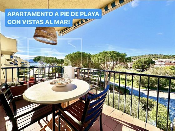 Foto 1 de Piso en venta en Llançà de 2 habitaciones con terraza