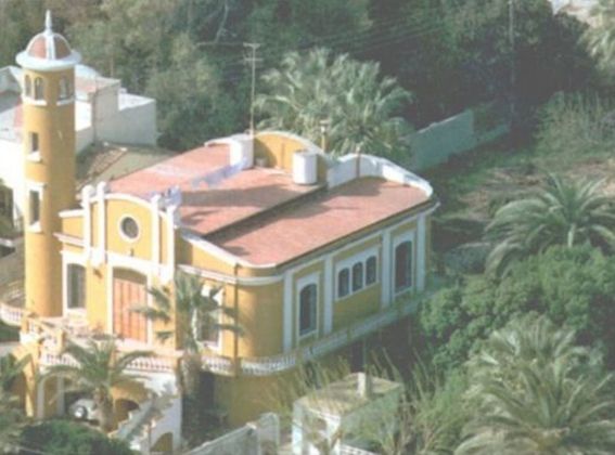 Foto 1 de Chalet en venta en La Malva-rosa de 4 habitaciones con terraza y balcón