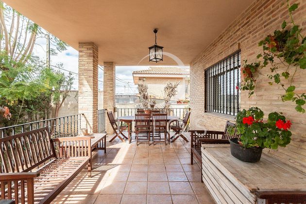 Foto 2 de Xalet en venda a El Paraiso-Los Almendros de 4 habitacions amb terrassa i piscina
