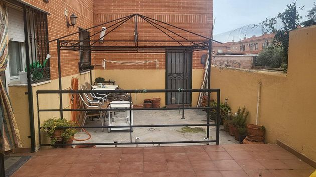 Foto 1 de Xalet en venda a Numancia de la Sagra de 3 habitacions amb garatge i balcó