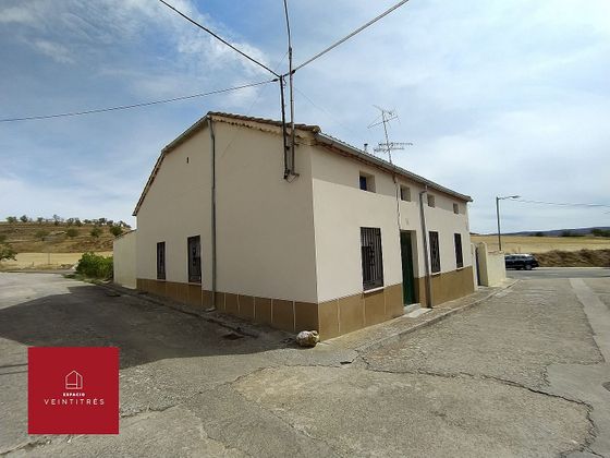 Foto 1 de Chalet en venta en Cobos de Fuentidueña de 6 habitaciones con terraza y garaje