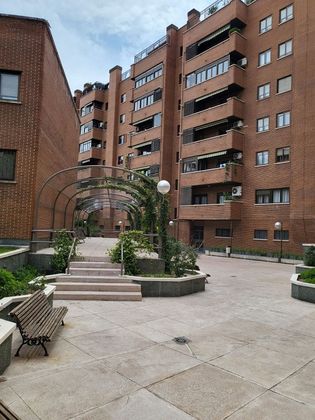 Foto 1 de Venta de ático en Bellas Vistas de 4 habitaciones con terraza y piscina
