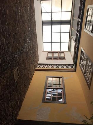 Foto 1 de Casa adossada en venda a calle Pedro Díaz de 7 habitacions amb terrassa i balcó