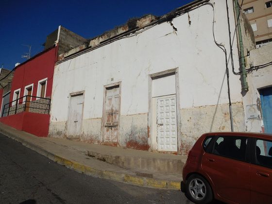 Foto 2 de Venta de terreno en calle Real del Castillo de 165 m²