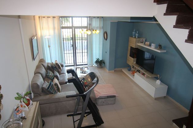 Foto 2 de Dúplex en venda a Cono Sur de 3 habitacions amb terrassa i garatge
