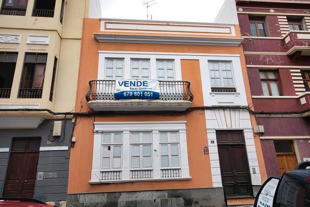 Foto 1 de Edifici en venda a Arenales - Lugo - Avenida Marítima de 473 m²
