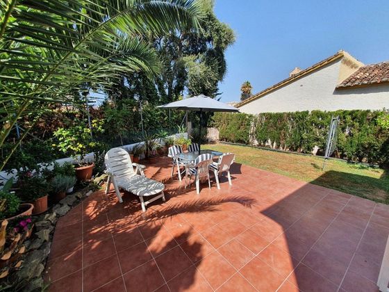 Foto 2 de Venta de chalet en Calahonda de 5 habitaciones con terraza y piscina