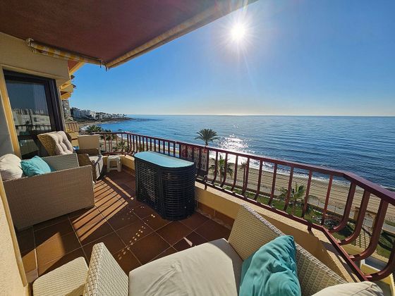 Foto 1 de Àtic en lloguer a Riviera del Sol de 2 habitacions amb terrassa i piscina