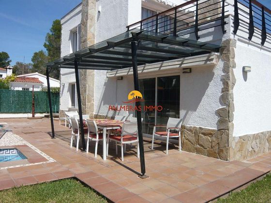 Foto 2 de Chalet en venta en Calafat de 4 habitaciones con terraza y piscina