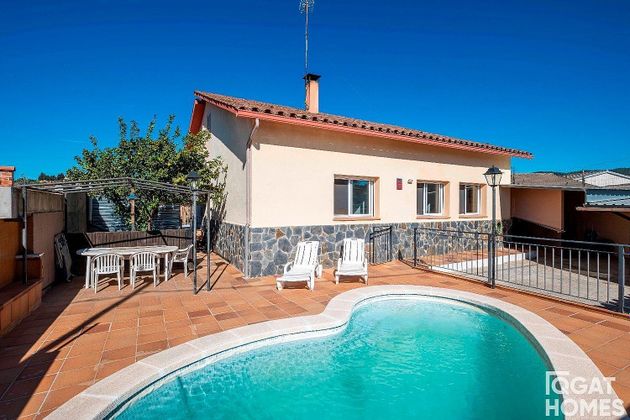 Foto 2 de Xalet en venda a Viladecavalls de 8 habitacions amb terrassa i piscina