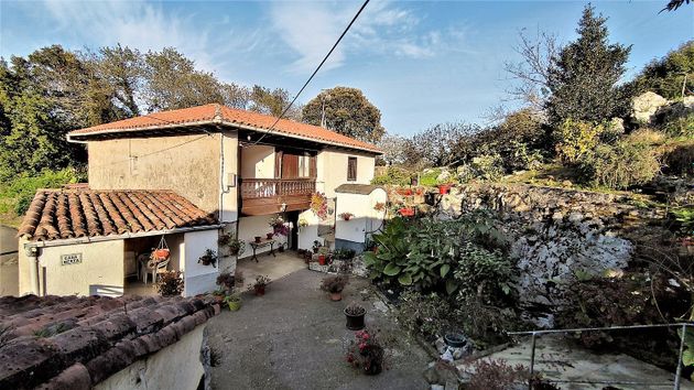 Foto 1 de Chalet en venta en Ribadesella de 3 habitaciones con terraza y jardín