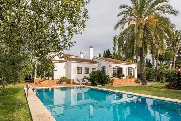 Foto 1 de Casa en venda a Centre - Torredembarra de 6 habitacions amb terrassa i piscina