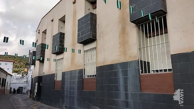 Foto 2 de Venta de piso en Nacimiento de 3 habitaciones con ascensor