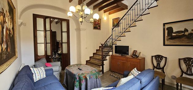 Foto 2 de Alquiler de casa adosada en Vilafranca de Bonany de 3 habitaciones con terraza y jardín