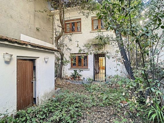 Foto 1 de Casa en venda a Casa Amarilla de 4 habitacions amb terrassa i jardí