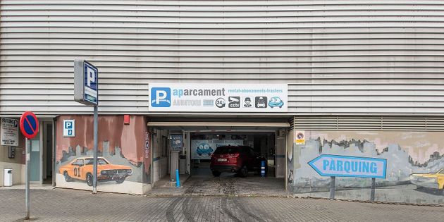 Foto 1 de Garaje en alquiler en calle La Parra de 14 m²