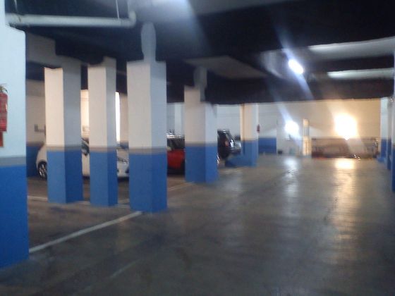 Foto 2 de Garaje en alquiler en calle Industria de 14 m²