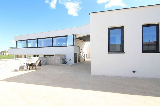 Foto 2 de Xalet en venda a Mejorada del Campo de 2 habitacions amb terrassa i piscina