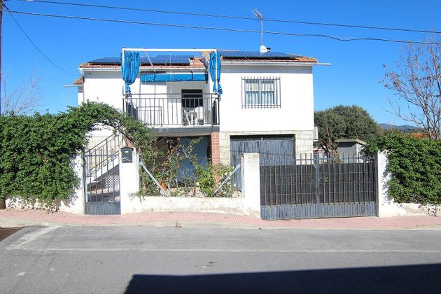 Foto 1 de Chalet en venta en Pelayos de la Presa de 3 habitaciones con terraza y piscina