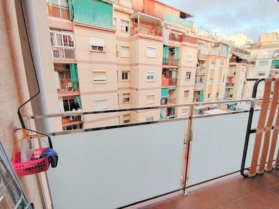 Foto 1 de Venta de piso en Les Planes de 4 habitaciones con balcón y ascensor