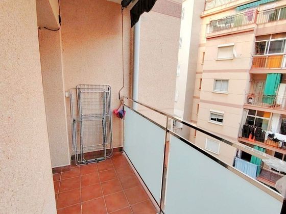 Foto 2 de Venta de piso en Les Planes de 4 habitaciones con balcón y ascensor