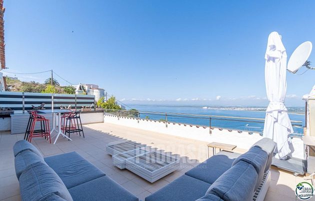 Foto 1 de Pis en venda a Port Esportiu - Puig Rom - Canyelles de 3 habitacions amb terrassa i piscina