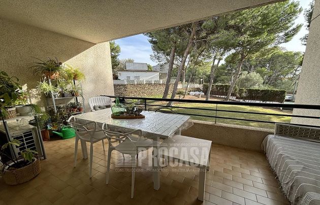 Foto 2 de Venta de piso en Els Grecs - Mas Oliva de 3 habitaciones con terraza y garaje