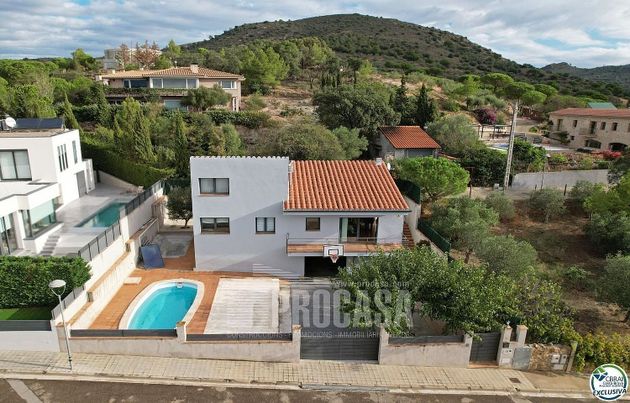 Foto 1 de Venta de chalet en Vilajüiga de 3 habitaciones con terraza y piscina