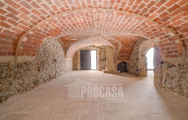Foto 1 de Casa en venda a Garriguella de 2 habitacions amb terrassa i piscina