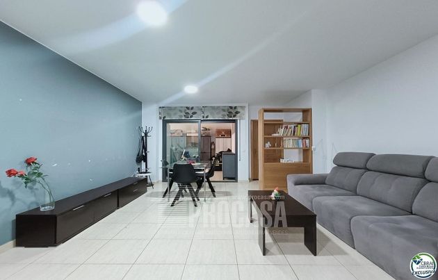 Foto 2 de Piso en venta en Llançà de 3 habitaciones con aire acondicionado