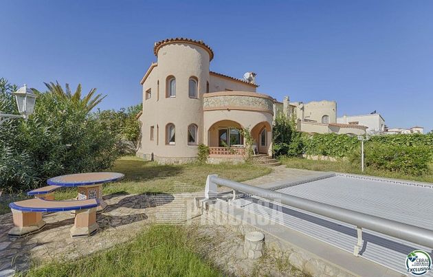 Foto 2 de Venta de chalet en Sant Pere Pescador de 2 habitaciones con piscina