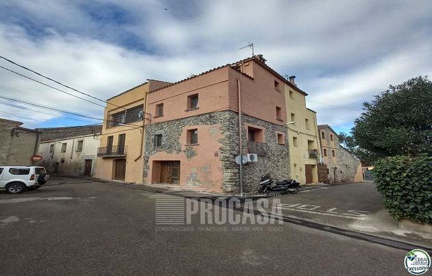 Foto 1 de Casa en venda a Garriguella de 3 habitacions amb terrassa i balcó