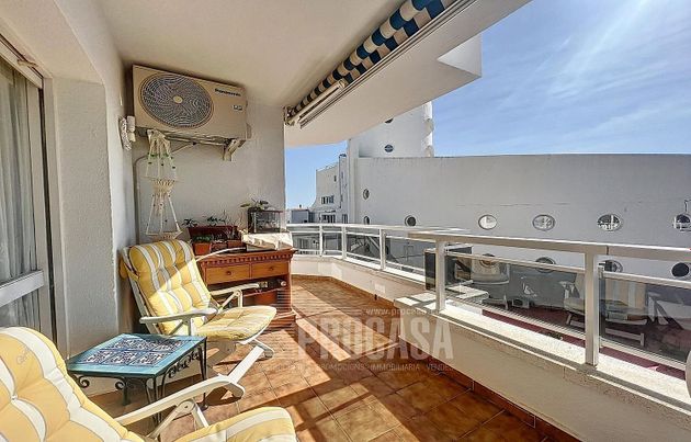 Foto 1 de Pis en venda a Empuriabrava de 2 habitacions amb terrassa i garatge