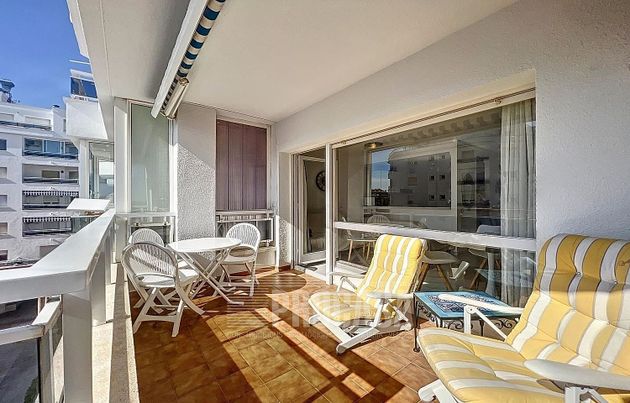 Foto 2 de Pis en venda a Empuriabrava de 2 habitacions amb terrassa i garatge