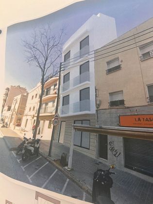 Foto 1 de Edifici en venda a La Salut - Lloreda de 260 m²