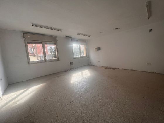 Foto 2 de Edifici en venda a La Salut - Lloreda de 260 m²