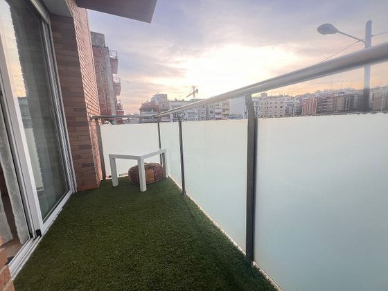 Foto 1 de Piso en venta en Centre - Badalona de 2 habitaciones con terraza y balcón