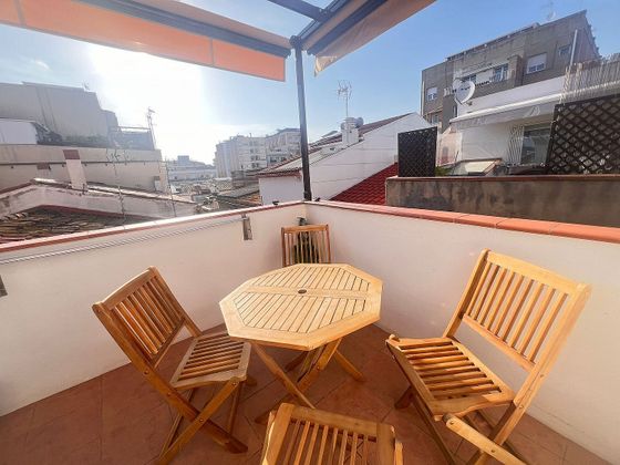 Foto 1 de Casa en venda a Centre - Badalona de 3 habitacions amb terrassa