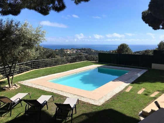 Foto 2 de Casa en venda a Roca Grossa - Serra Brava de 7 habitacions amb terrassa i piscina