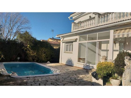 Foto 2 de Casa en venta en Llagostera de 4 habitaciones con terraza y piscina