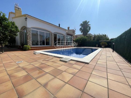 Foto 1 de Xalet en venda a Puigventós de 3 habitacions amb terrassa i piscina