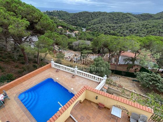 Foto 2 de Casa en venda a Canyelles - Montgoda de 5 habitacions amb terrassa i piscina