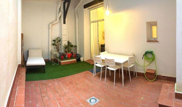 Foto 1 de Dúplex en lloguer a El Poble Sec - Parc de Montjuïc de 1 habitació amb terrassa i mobles