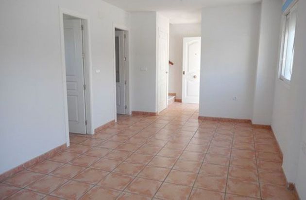 Foto 2 de Casa en venda a Salobreña de 3 habitacions amb terrassa