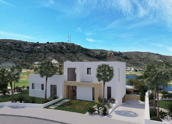 Foto 2 de Casa en venda a Monforte del Cid de 4 habitacions amb terrassa i piscina