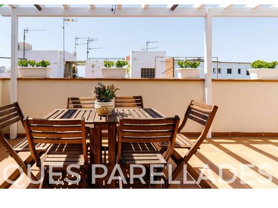 Foto 1 de Àtic en venda a Els Molins - La Devesa - El Poble-sec de 2 habitacions amb terrassa i balcó
